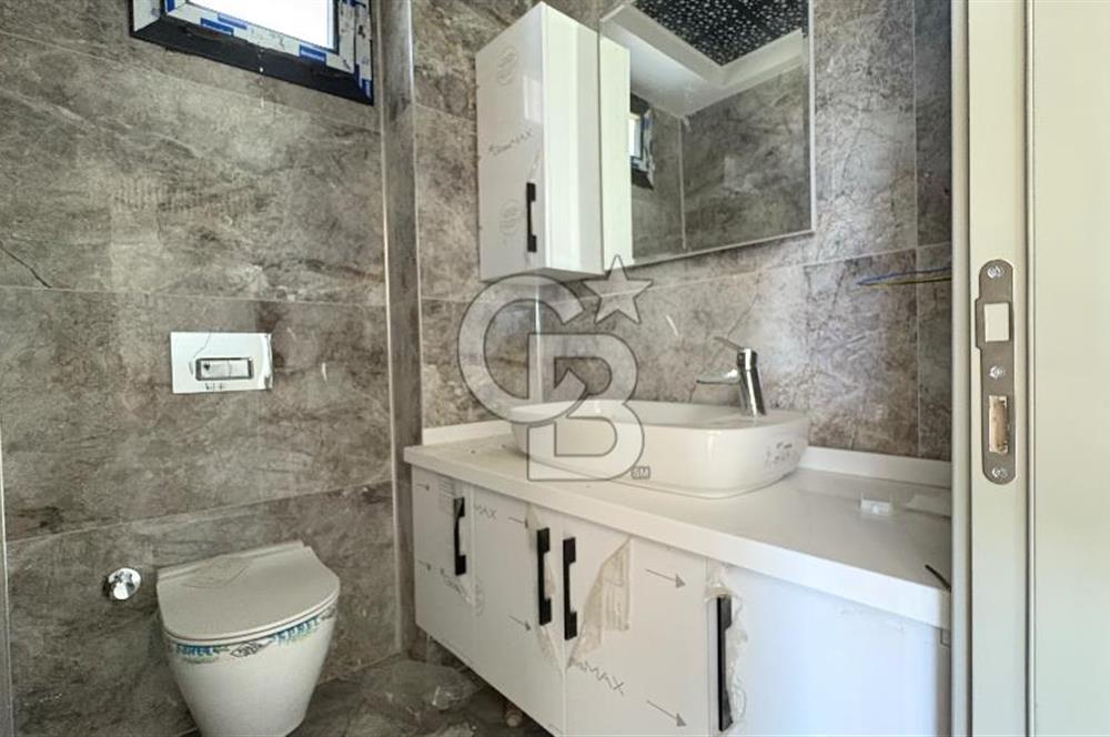 Yenifoça Deniz Manzaralı 3+2 Satılık Triplex Villa