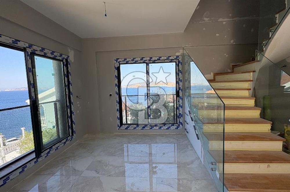 Yenifoça Deniz Manzaralı 3+2 Satılık Triplex Villa