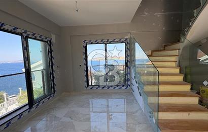 Yenifoça Deniz Manzaralı 3+2 Satılık Triplex Villa