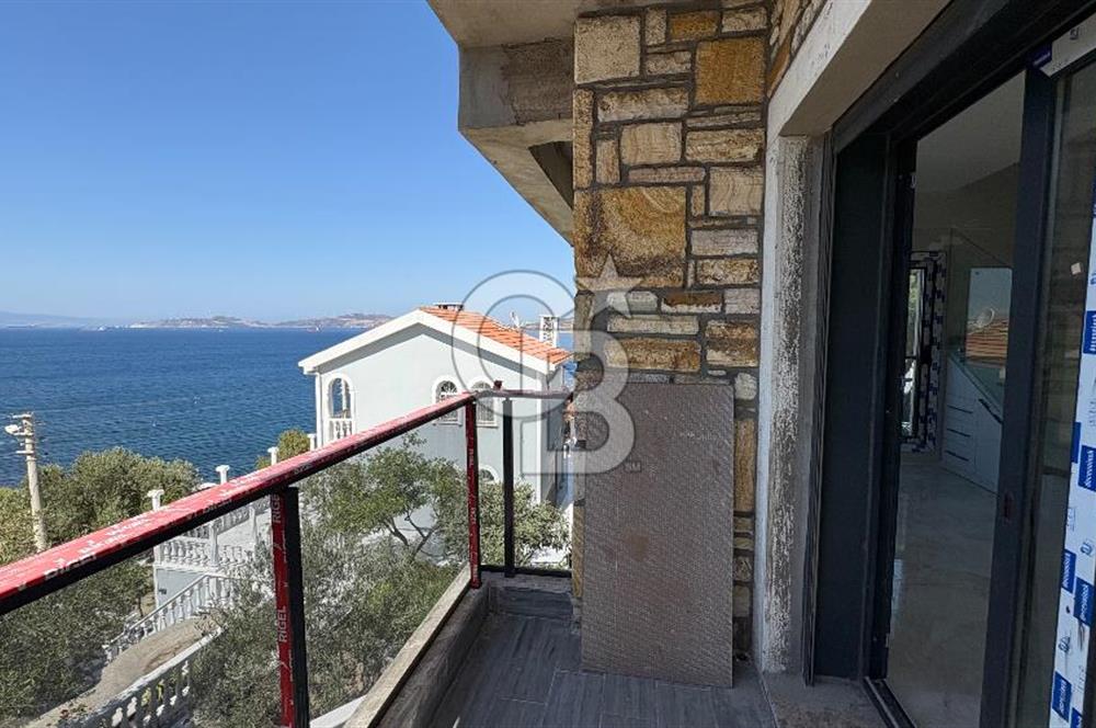 Yenifoça Deniz Manzaralı 3+2 Satılık Triplex Villa