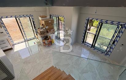 Yenifoça Deniz Manzaralı 3+2 Satılık Triplex Villa