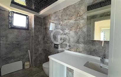Yenifoça Deniz Manzaralı 3+2 Satılık Triplex Villa