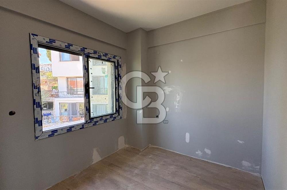 Yenifoça Deniz Manzaralı 3+2 Satılık Triplex Villa