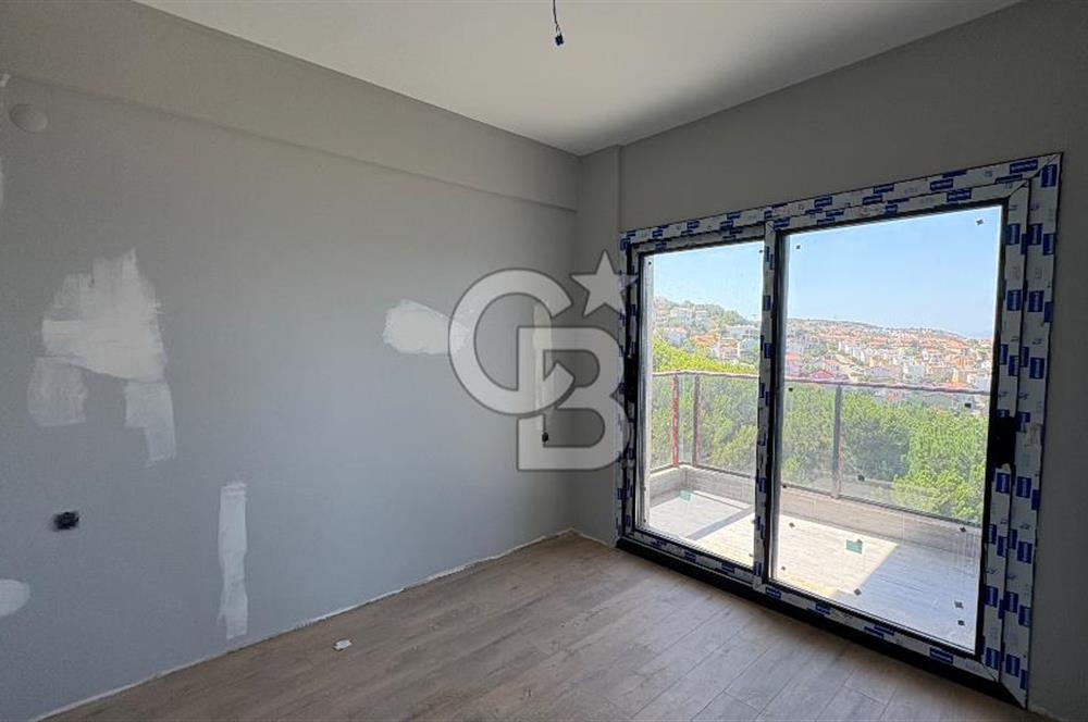 Yenifoça Deniz Manzaralı 3+2 Satılık Triplex Villa