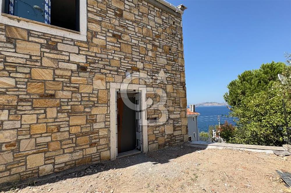 Yenifoça Deniz Manzaralı 3+2 Satılık Triplex Villa