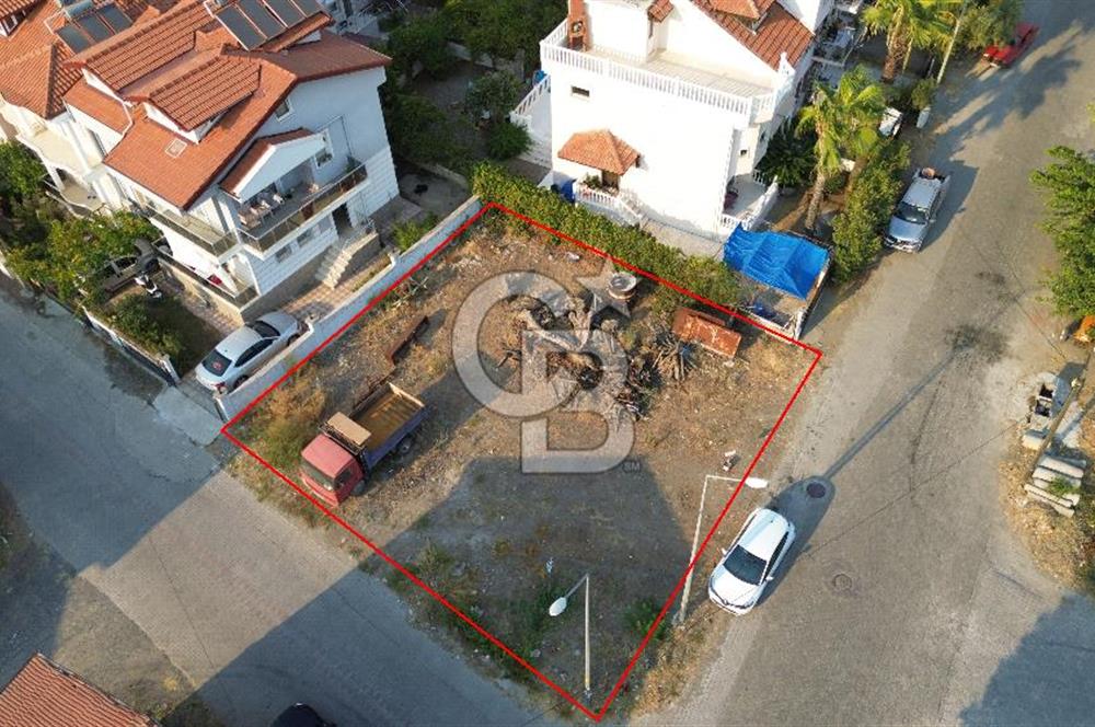 Köyceğiz merkezde Gelişim Mah. 300 m2 Köşe Parsel