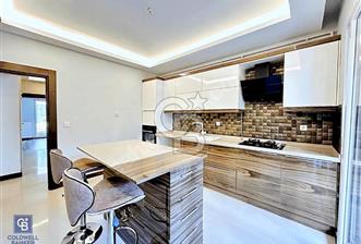 Balat'ta Müstakil Bahçeli 3+1 Ebeveyn Banyolu Satılık Daire