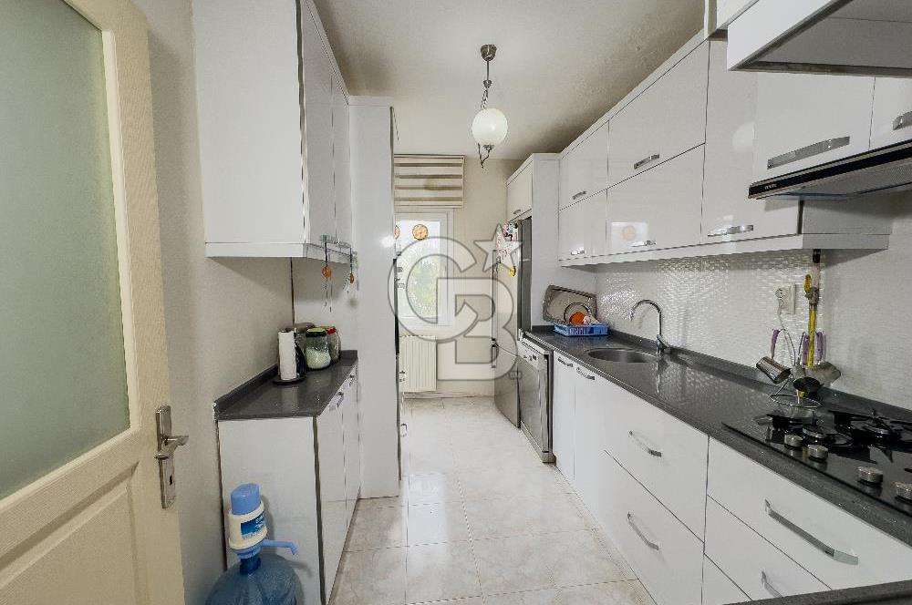 BORNOVA EVKA3’DE KİRALIK 3+1 BOŞ DAİRE