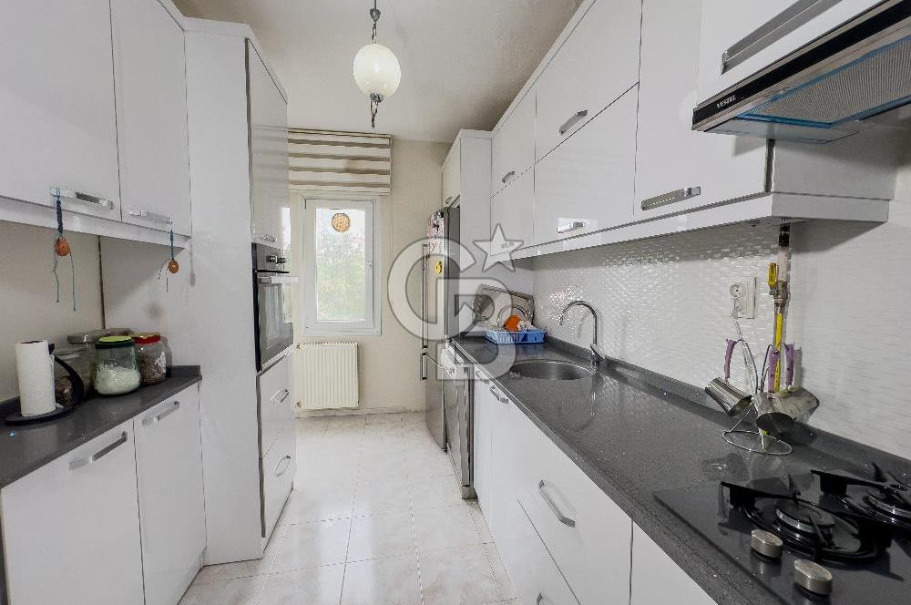 BORNOVA EVKA3’DE KİRALIK 3+1 BOŞ DAİRE