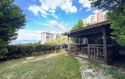 Narlıdere Evin Park Sitesi Havuzlu Manzaralı Satılık 2+1 Daire