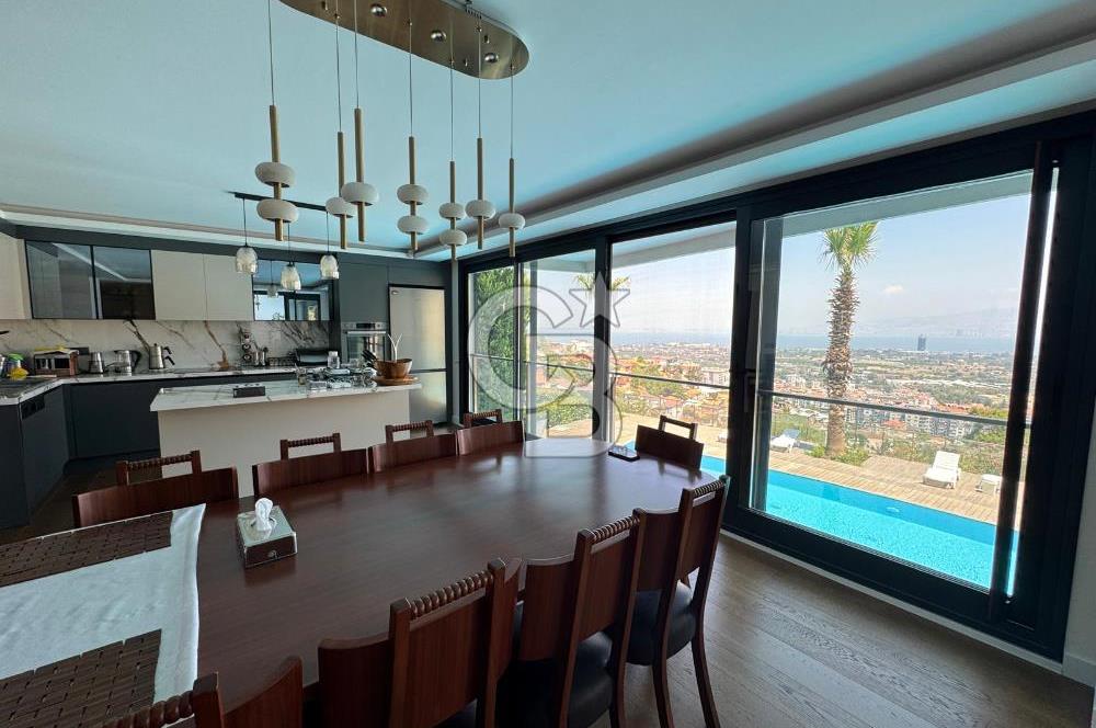 Narlıdere Evin Park Sitesi Havuzlu Manzaralı Satılık 2+1 Daire