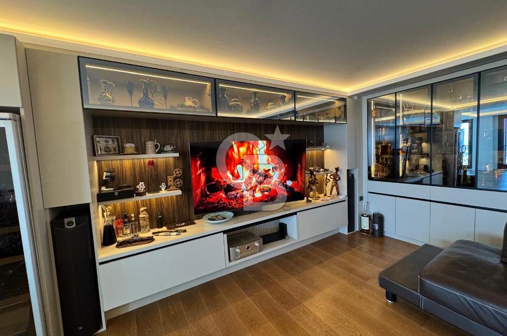 Narlıdere Evin Park Sitesi Havuzlu Manzaralı Satılık 2+1 Daire