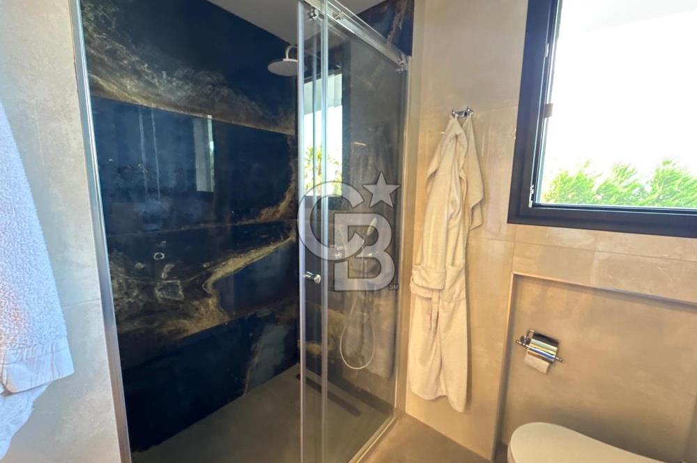 Narlıdere Evin Park Sitesi Havuzlu Manzaralı Satılık 2+1 Daire