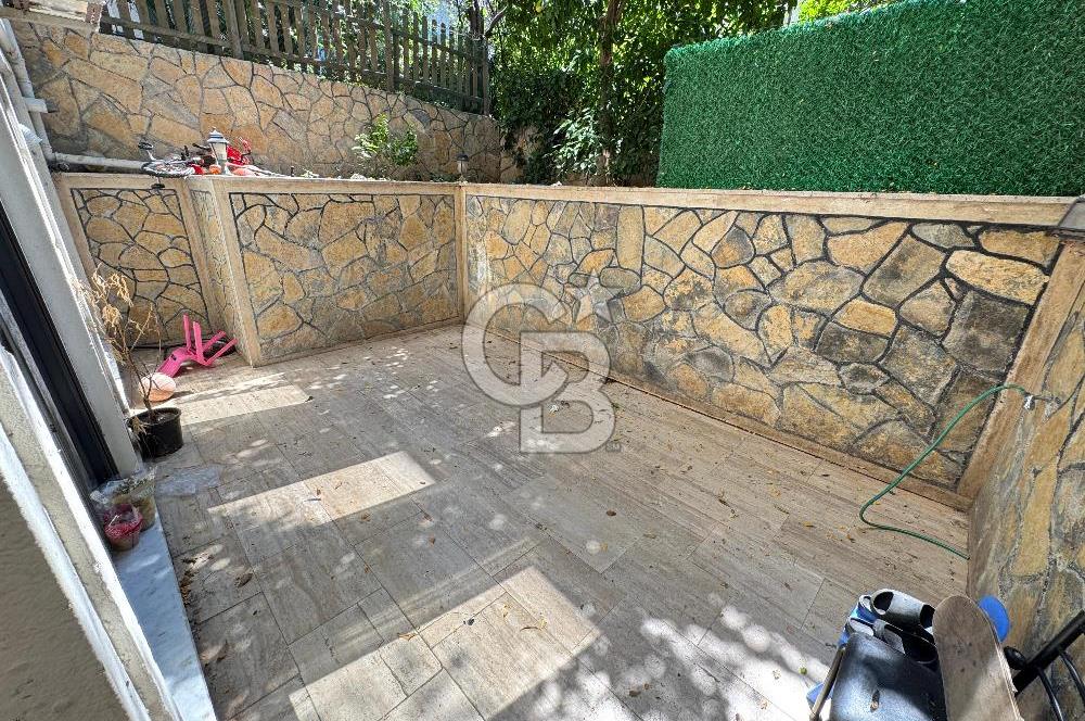 ÜSKÜDAR SALACAKTA EMSALSİZ KEYİFLİ BİR DAİRE SİZLERİ BEKLİYOR