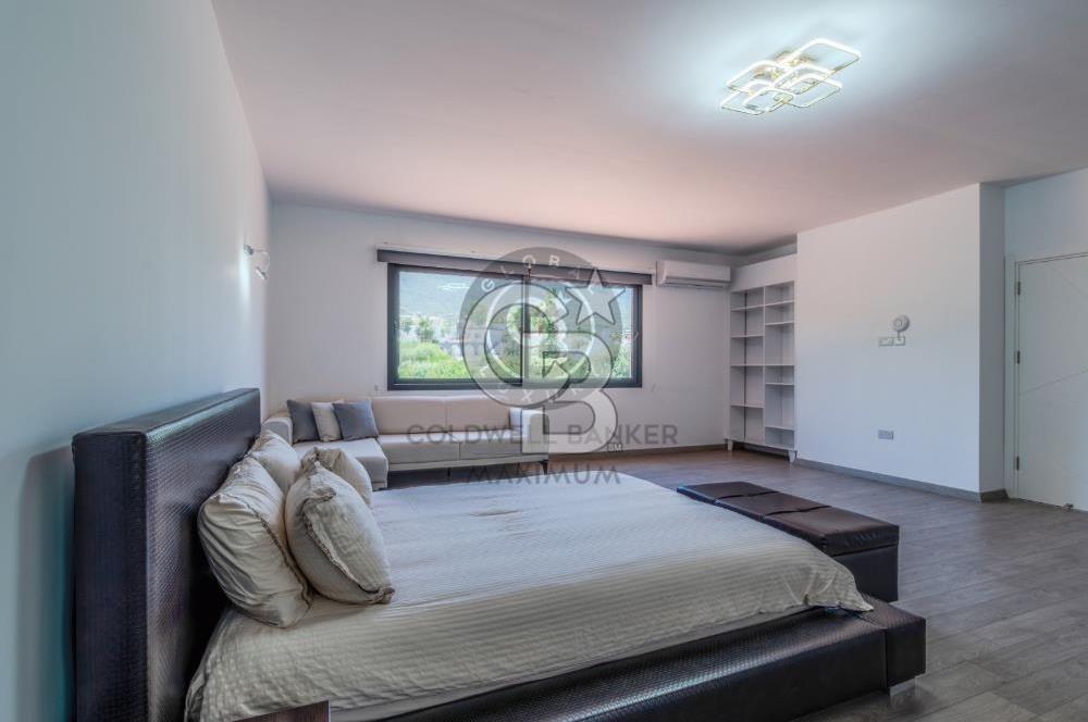 KKTC Girne Ozanköy Ultra Lüks 4+1 Villa – Havuzlu, Geniş Bahçeli, Eşsiz Konum!
