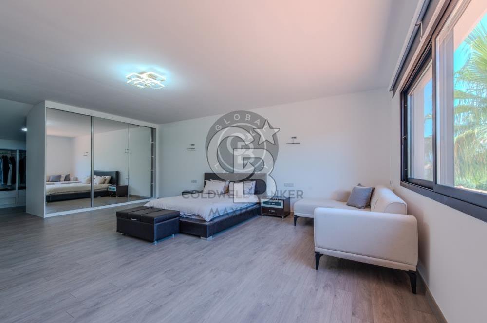 KKTC Girne Ozanköy Ultra Lüks 4+1 Villa – Havuzlu, Geniş Bahçeli, Eşsiz Konum!