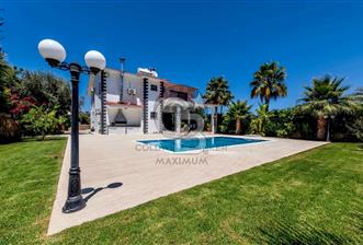 KKTC Girne Ozanköy Ultra Lüks 4+1 Villa – Havuzlu, Geniş Bahçeli, Eşsiz Konum!