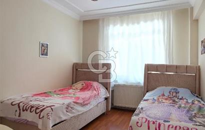 Rumeli Caddesinde 90m2, 1.kat 2+1, Balkonlu Kiralık Daire