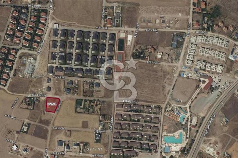 GÖLBAŞI KARŞIYAKA MOGAN GÖLÜNÜ GÖREN ÖN KÖŞE 2 VİLLALIK 1.683 M2