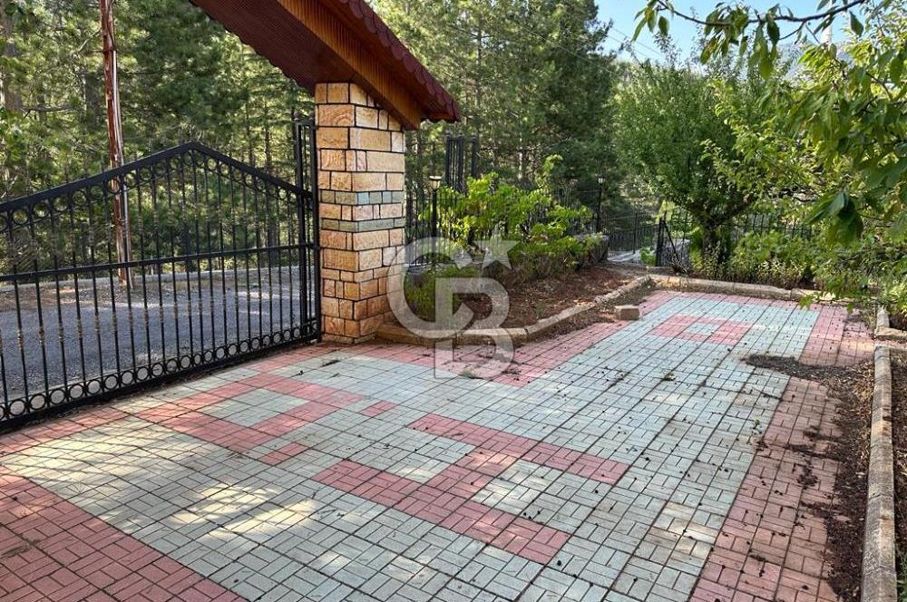 Mersin Tarsus K.Gülek'te Çamlıkent Sit.4 Katlı Villa Hobi Bahçesi