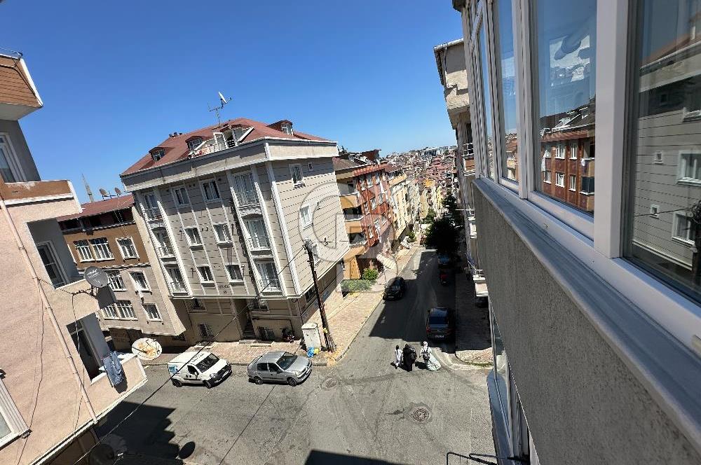 Sultangazi Yunus Emre Mahallesinde Satılık 2+1 Daire