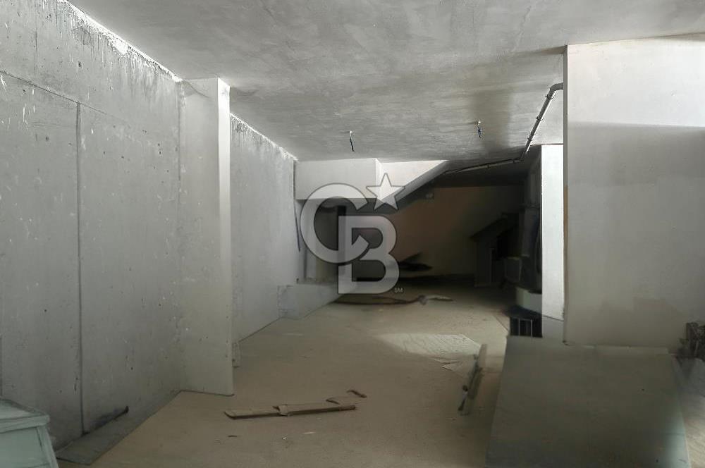 Kemerburgaz Bahçeköy Cadde Üzeri 693m2 Satılık Köşe Dükkan
