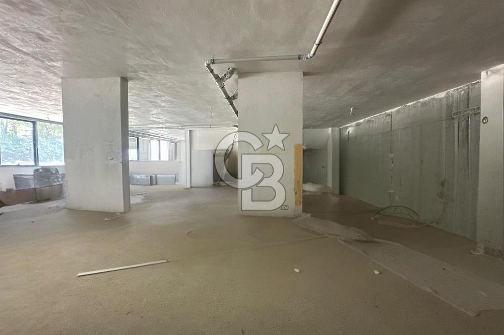 Kemerburgaz Bahçeköy Cadde Üzeri 693m2 Satılık Köşe Dükkan