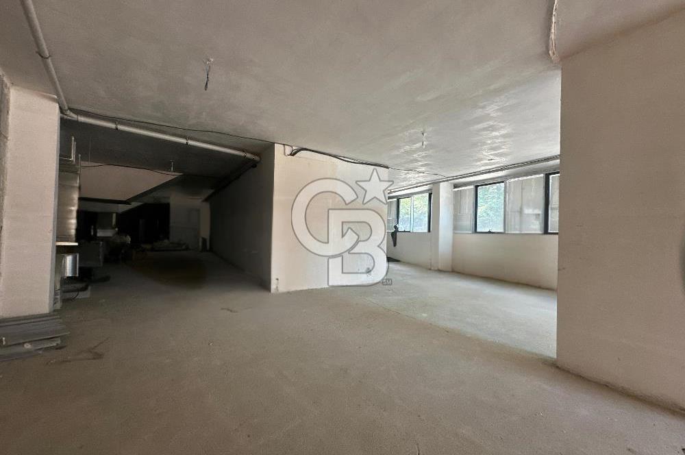 Kemerburgaz Bahçeköy Cadde Üzeri 693m2 Satılık Köşe Dükkan