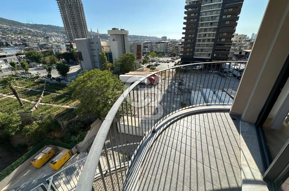 BORNOVA KOŞUKAVAK MODDA BULVAR 3+1 EŞYALI KİRALIK OFİS BÜRO