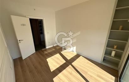 BORNOVA KOŞUKAVAK MODDA BULVAR 3+1 EŞYALI KİRALIK OFİS BÜRO