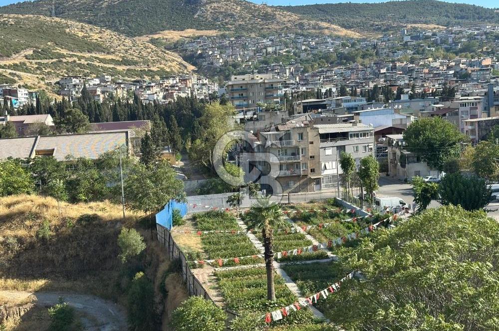 BORNOVA KOŞUKAVAK MODDA BULVAR 3+1 EŞYALI KİRALIK OFİS BÜRO