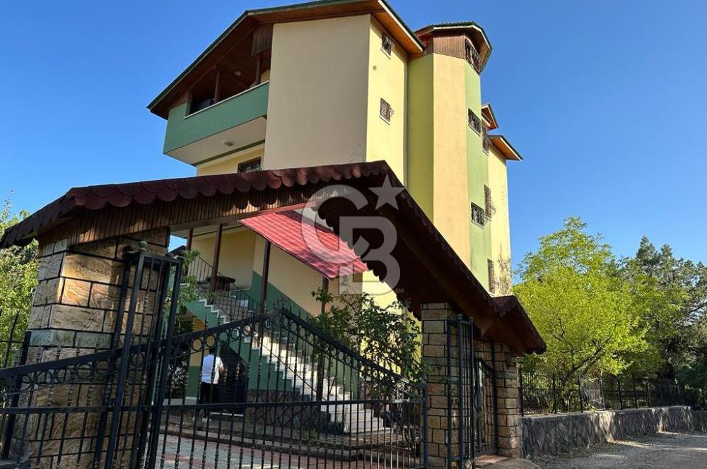 Mersin Tarsus K.Gülek'te Çamlıkent Sit.4 Katlı Villa Hobi Bahçesi