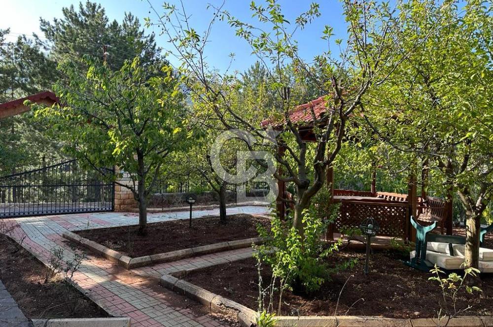 Mersin Tarsus K.Gülek'te Çamlıkent Sit.4 Katlı Villa Hobi Bahçesi