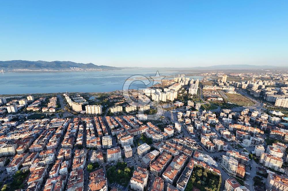 Karşıyaka Yalı Mah Pazaryeri Yakını Park Cephe Satılık 3+1 Daire