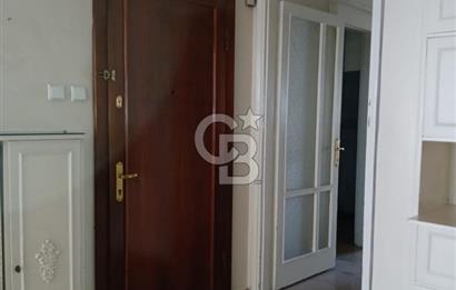 Nişantasi Hüsrev Gerede Cad. girişinde Kiralık Ofis katı.
