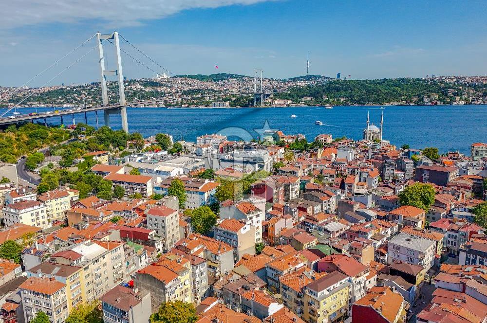 ortaköyde mükemmel konumda satılık bina