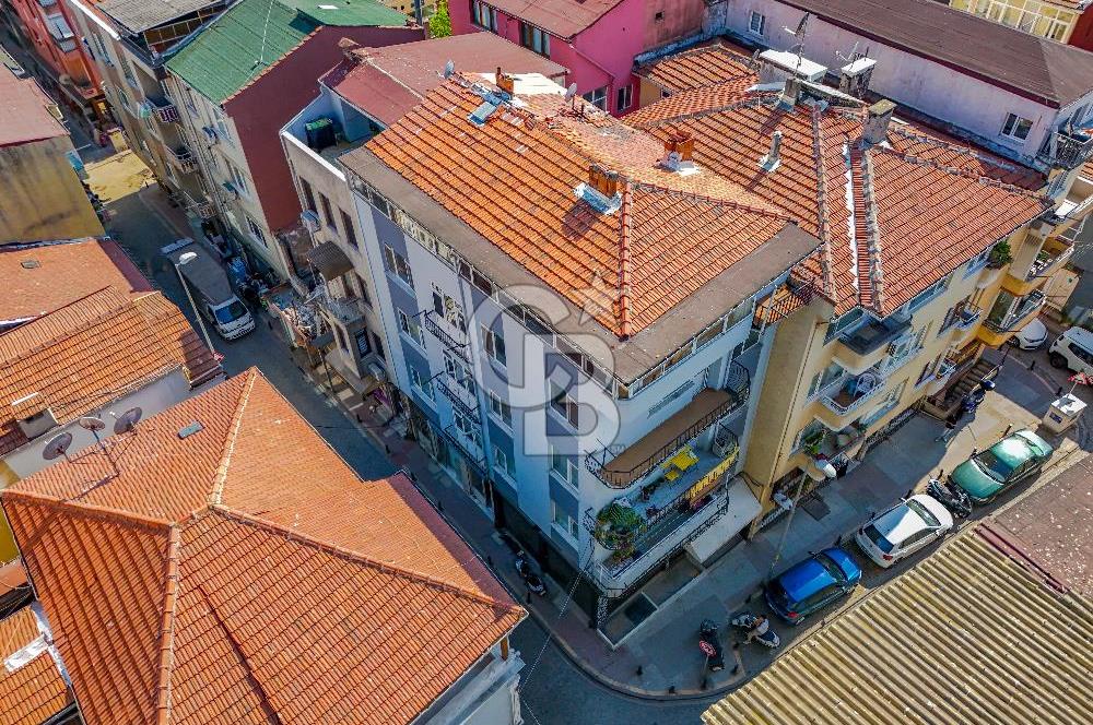 ortaköyde mükemmel konumda satılık bina