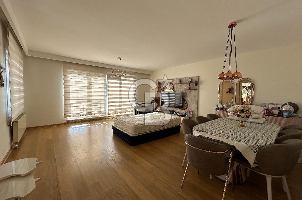 Nish Adalar’da Deniz ve Adalar Manzaralı 3+1 Kiralık Lüks Daire