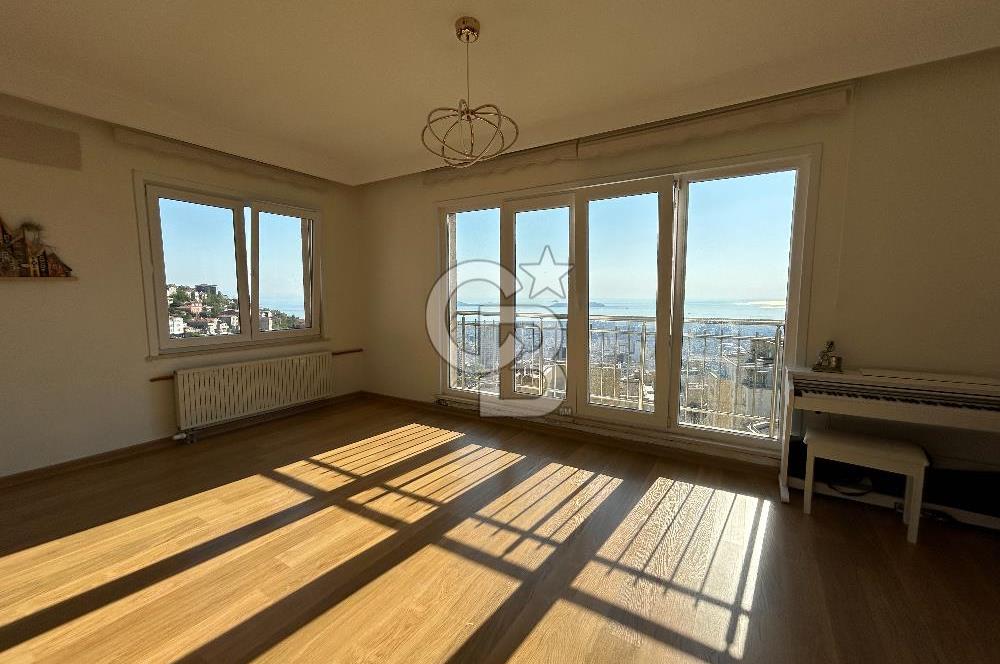 Nish Adalar’da Deniz ve Adalar Manzaralı 3+1 Kiralık Lüks Daire