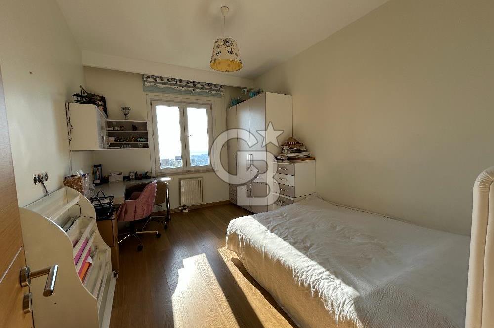 Nish Adalar’da Deniz ve Adalar Manzaralı 3+1 Kiralık Lüks Daire
