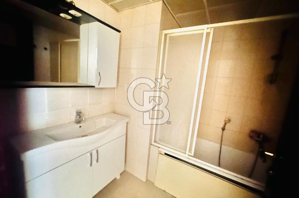 Bahçeşehir Süzer Bulvarı Gül Blok Satılık 4+1 Daire