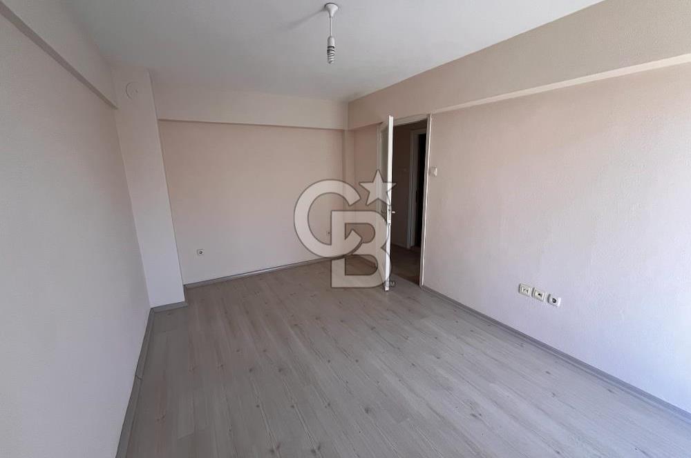 KARŞIYAKA ÇARŞIYA YÜRÜME MESAFESİNDE 3+1 SATILIK DAİRE