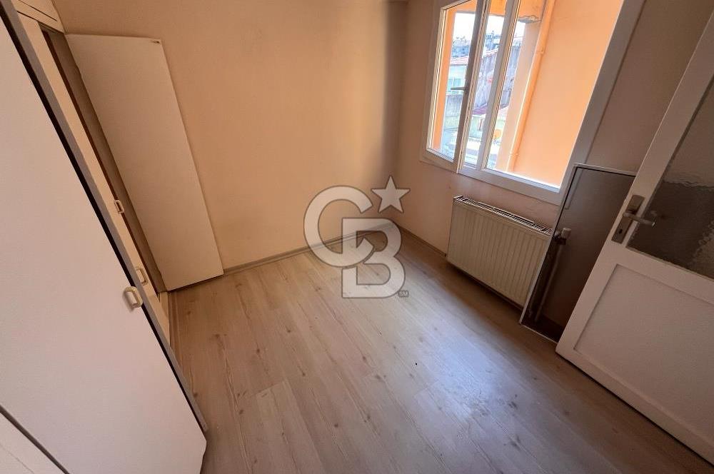 KARŞIYAKA ÇARŞIYA YÜRÜME MESAFESİNDE 3+1 SATILIK DAİRE