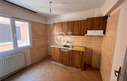 KARŞIYAKA ÇARŞIYA YÜRÜME MESAFESİNDE 3+1 SATILIK DAİRE