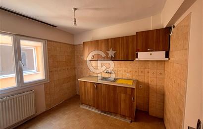 KARŞIYAKA ÇARŞIYA YÜRÜME MESAFESİNDE 3+1 SATILIK DAİRE