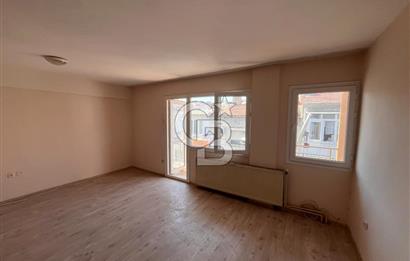 KARŞIYAKA ÇARŞIYA YÜRÜME MESAFESİNDE 3+1 SATILIK DAİRE