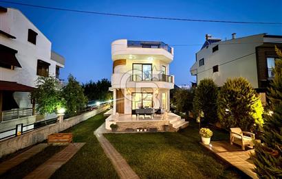 C.B ROUTE'DAN MERKEZE YAKIN ÖZEL MİMARİ 4+1 ULTRA LÜKS VİLLA!