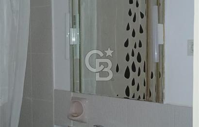 Nişantasi Hüsrev Gerede Cad. girişinde Kiralık Ofis katı.