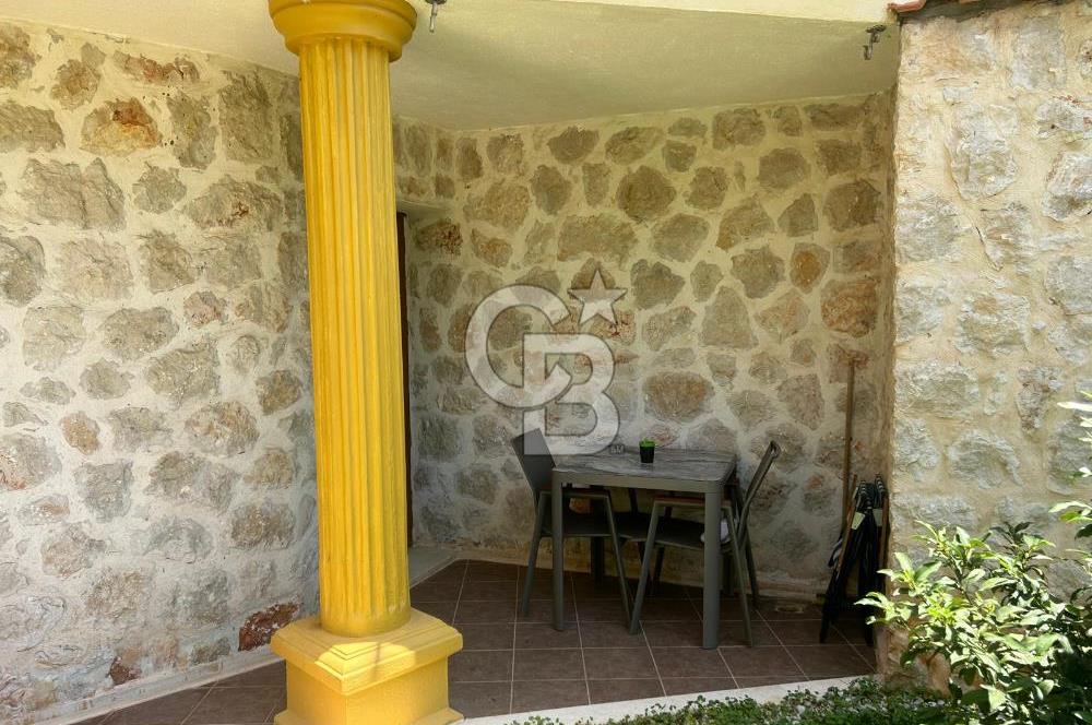 CB Giz'den Kalkan Kalamarda 1+1 ortak havuzlu site icinde daire
