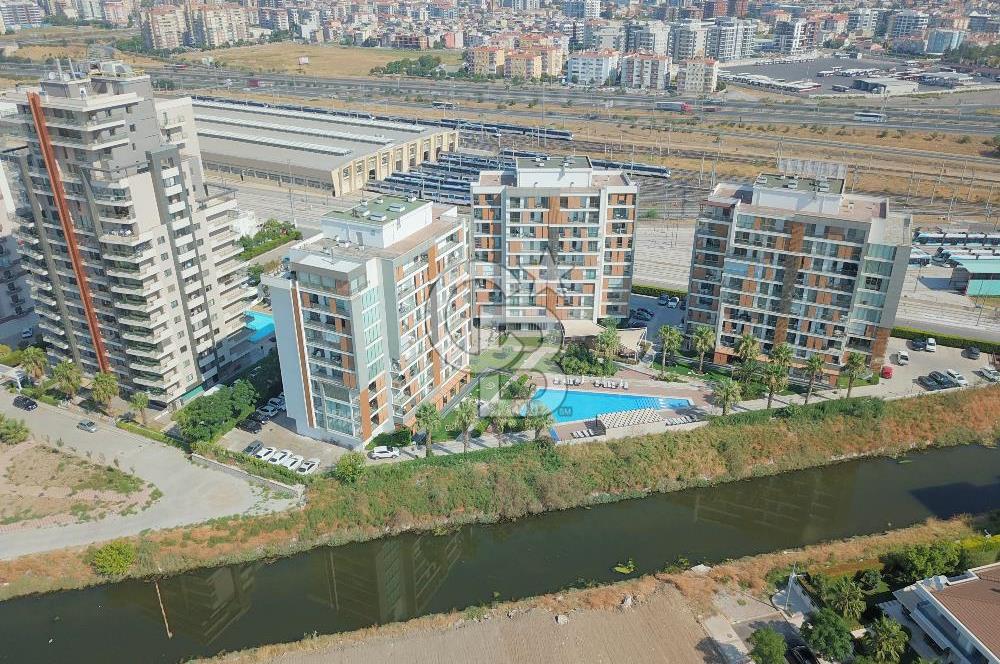 Karşıyaka Mavişehir Modda Eşyalı Kiralık 2+1 Daire
